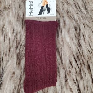3/$20 MEMOí Classic Day Knit Burgundy Crew Socks